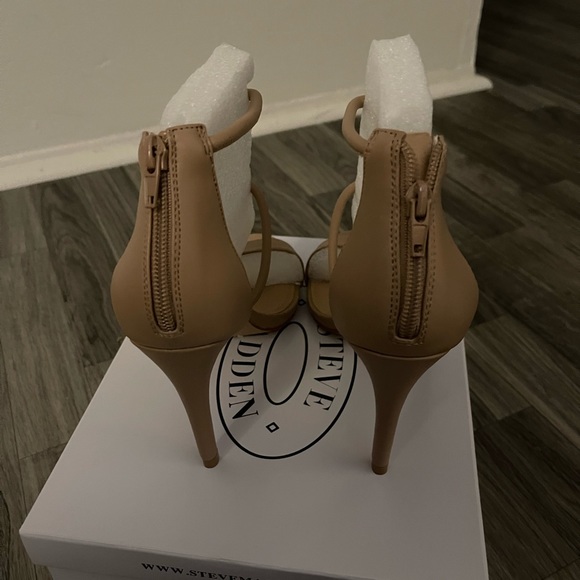 NWT Steve Madden Clay Heels - Picture 5 of 6